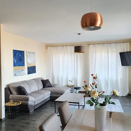 Seasons Luxury Residences Apartament 4b Брашов