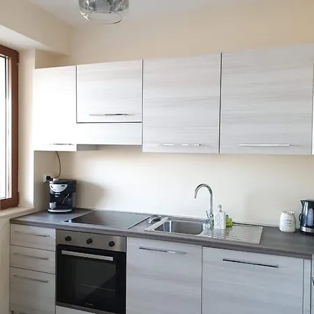 Seasons Luxury Residences Apartament 4b Апартаменти