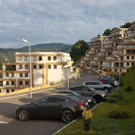 Seasons Luxury Residences Apartament 4b Апартаменти *