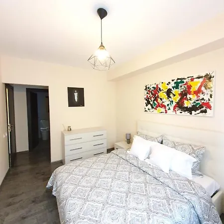 Seasons Luxury Residences Apartament 4b Брашов