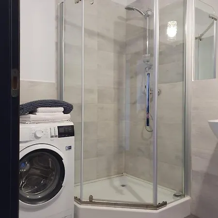 Апартаменти Seasons Luxury Residences Apartament 4b